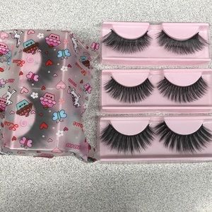 ⚠️SOLD OUT⚠️False eyelashes